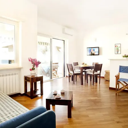 Сasa de vacaciones Casa Galli On Seafront For 2-4 Persons *